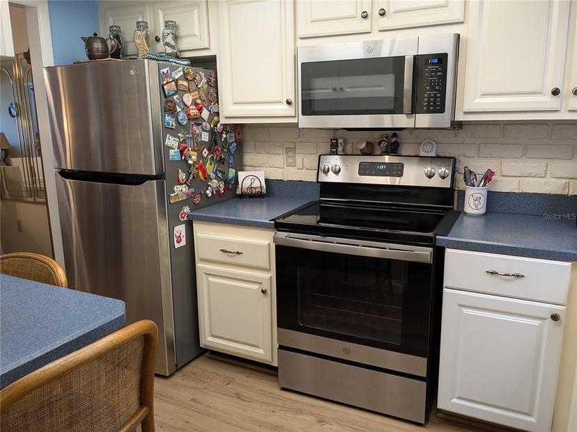 Picture of 3697 Lake Bayshore Drive Unit H-109, Bradenton FL 34205