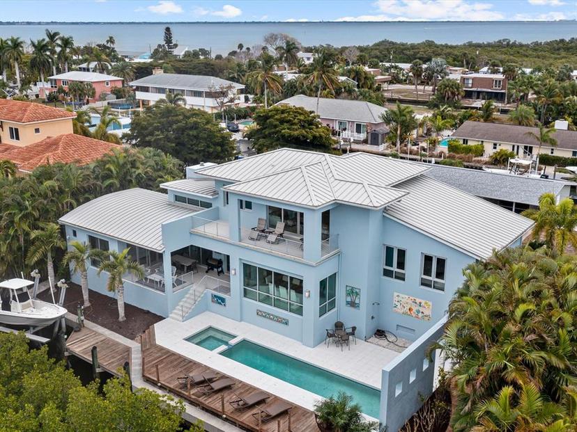 Picture of 705 Jungle Queen Way, Longboat Key FL 34228