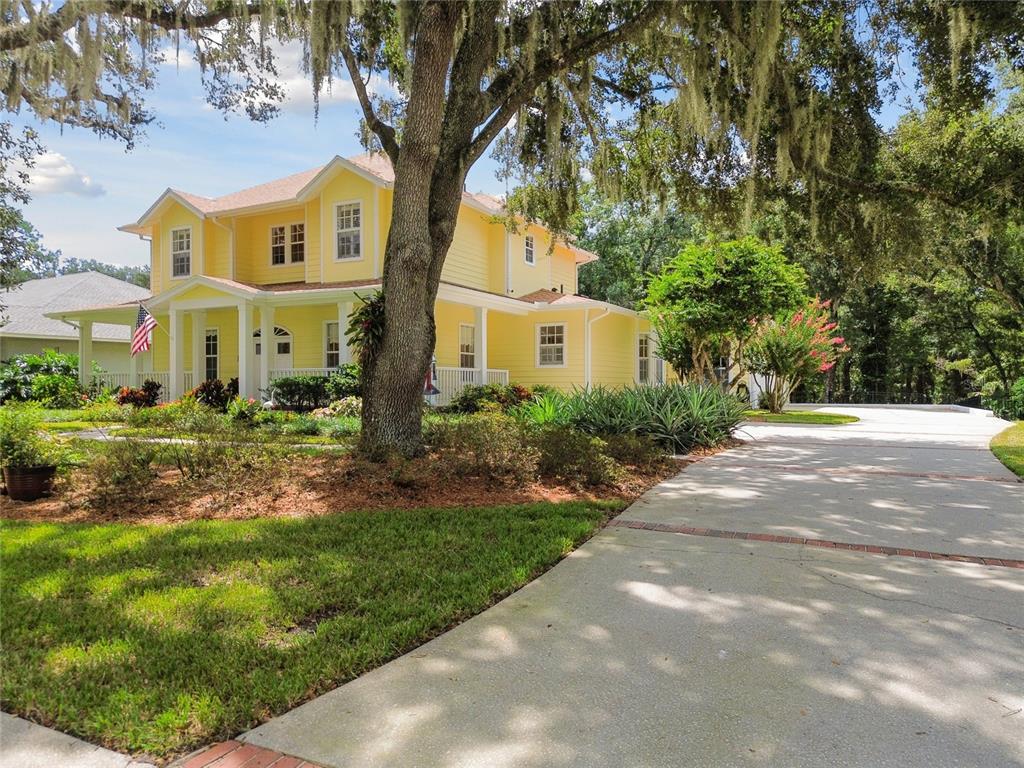 Picture of 6527 Stonington Drive, Tampa, FL 33647