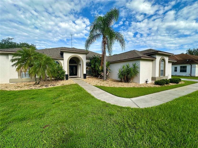 Picture of 12384 Creek Edge Drive, Riverview FL 33579
