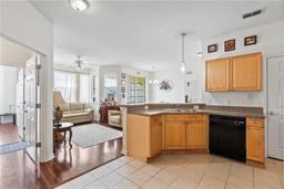 Picture of 612 Terrace Ridge Circle Unit 612, Davenport, FL 33896