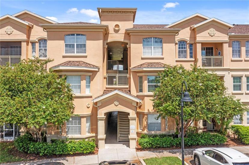 Picture of 612 Terrace Ridge Circle Unit 612, Davenport FL 33896