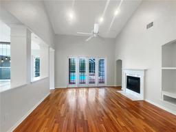 Picture of 18122 Sugar Brooke Drive, Tampa, FL 33647