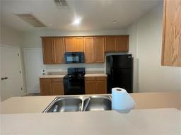 Picture of 4980 W Castle Street W, Kissimmee, FL 34758