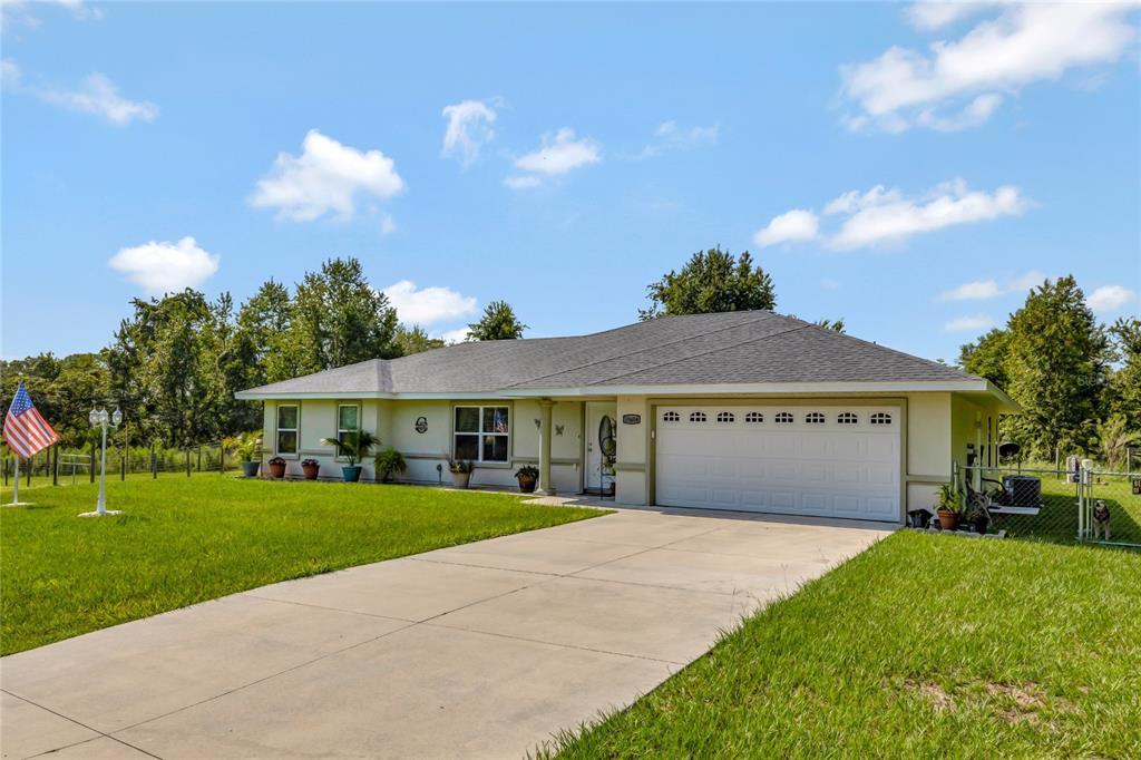 Picture of 10604 SE 146Th Lane, Summerfield, FL 34491