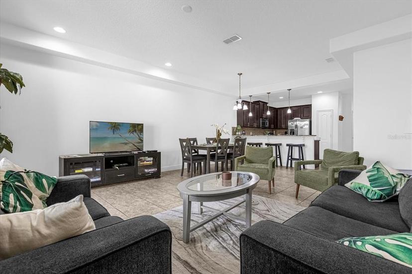 Picture of 8110 Roseville Road, Davenport FL 33896