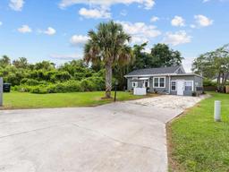Picture of 2300 Calloway Drive, Orlando, FL 32810