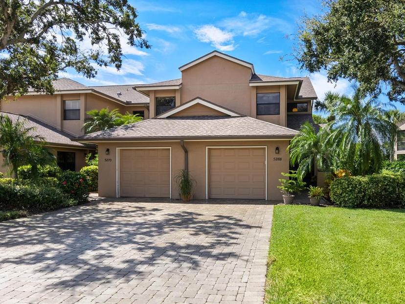 Picture of 5268 Heron Way Unit 204, Sarasota FL 34231
