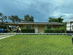 Picture of 1716 Warfield Place, Sebring, FL 33870