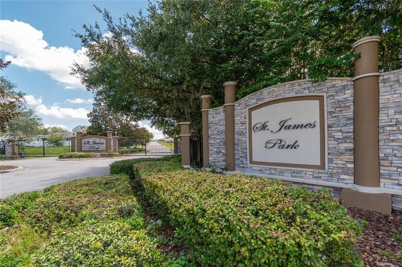 Picture of 25 NW 45Th Loop, Ocala FL 34475