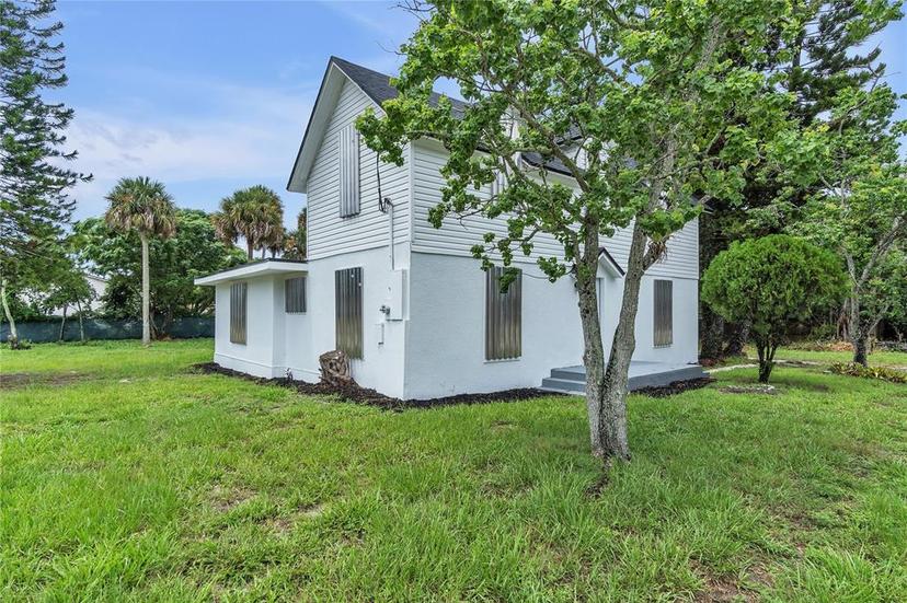 Picture of 1005 Main Street, Titusville FL 32796