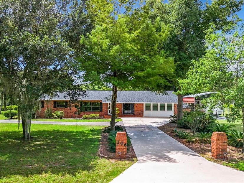 Picture of 106 N Frederick Street, Pierson FL 32180