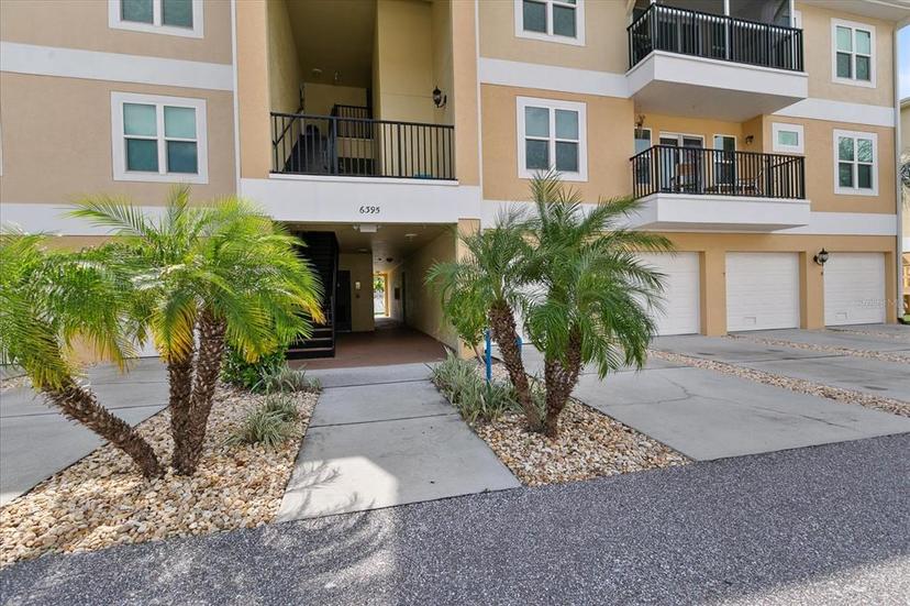 Picture of 6395 Banyan Boulevard Unit 204, New Port Richey FL 34652