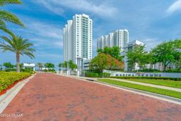 Picture of 231 Riverside Drive Unit 101-1, Holly Hill, FL 32117