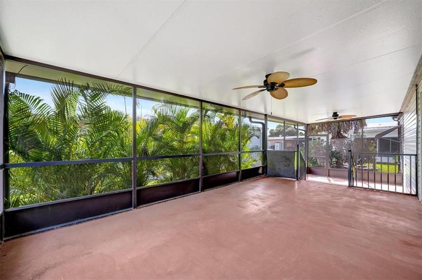 Picture of 109 N Saint Thomas Circle, Apollo Beach FL 33572