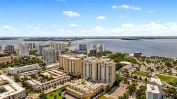 Picture of 800 N Tamiami Trail Unit 402, Sarasota, FL 34236