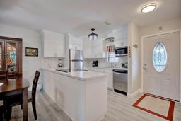 Picture of 137 Fairway Drive, Lake Placid, FL 33852