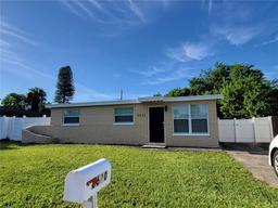 Picture of 8620 94Th Avenue, Seminole, FL 33777