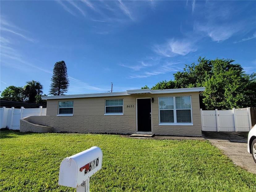 Picture of 8620 94Th Avenue, Seminole FL 33777