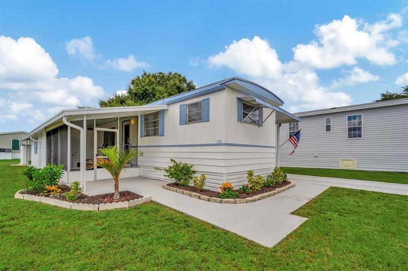 Picture of 122 E Saint Annes Circle, Apollo Beach FL 33572