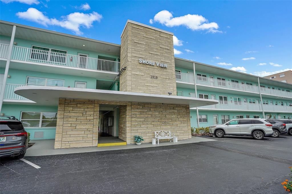 Picture of 1819 Shore Drive S Unit 318, South Pasadena, FL 33707
