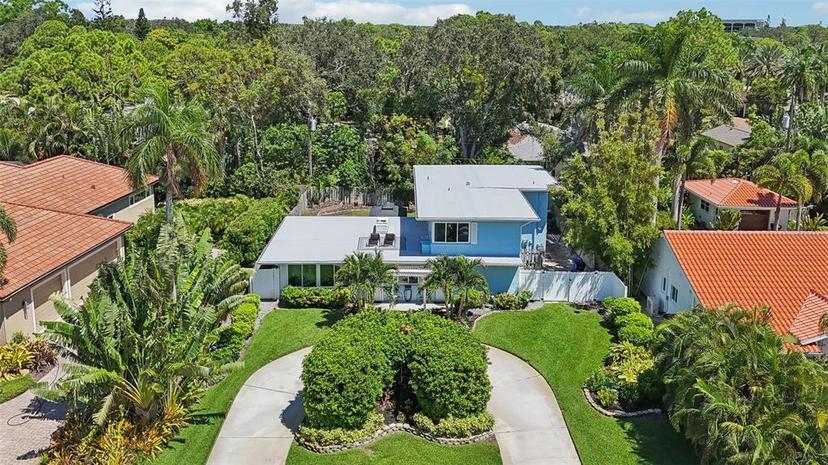 Picture of 608 Armada Road S, Venice FL 34285