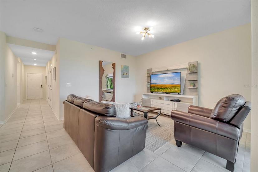 Picture of 4721 Clock Tower Drive Unit 302, Kissimmee FL 34746