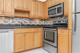 Picture of 3300 Fox Chase Circle N Unit 231, Palm Harbor, FL 34683