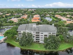 Picture of 900 Arbor Lake Drive Unit 9, Naples, FL 34110