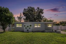 Picture of 811 27Th Street Court E, Bradenton, FL 34208