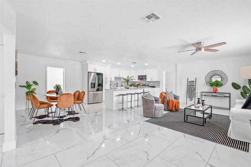 Picture of 5530 & 5530 1/2 7Th Avenue N, St Petersburg FL 33710