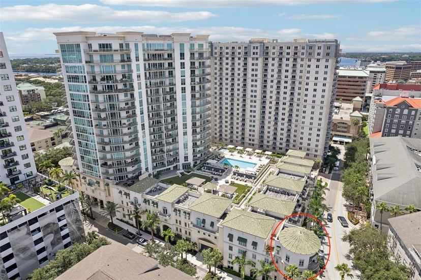 Picture of 450 Knights Run Avenue Unit 411, Tampa FL 33602