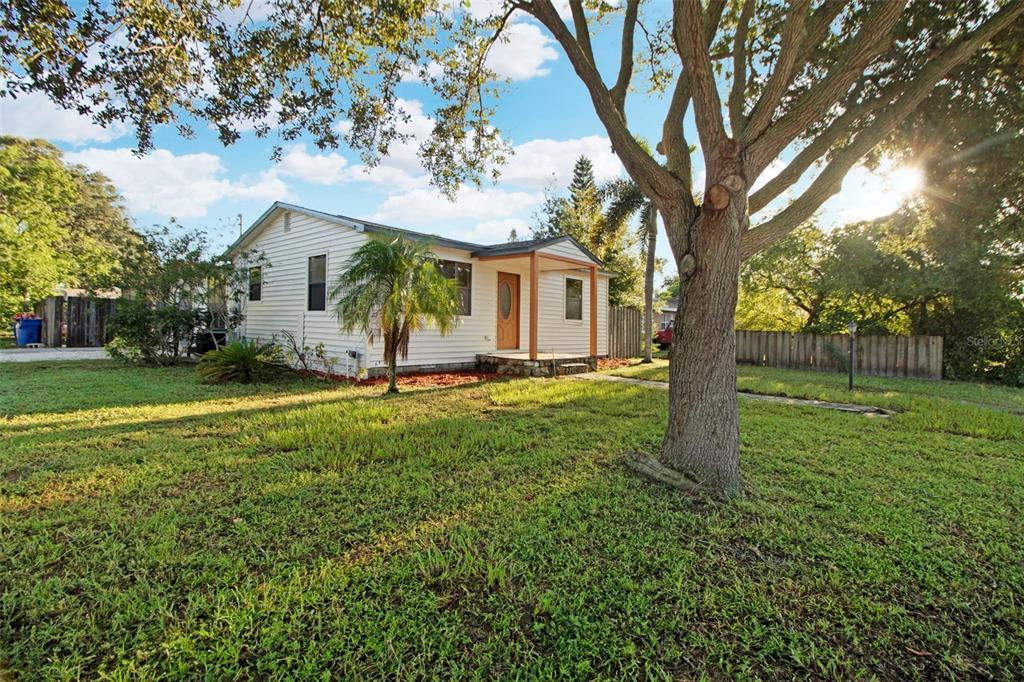 Picture of 4649 18Th Avenue N, St Petersburg, FL 33713