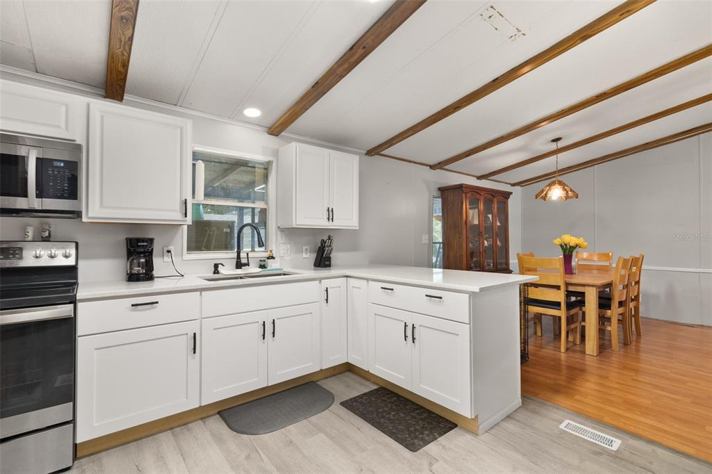 Picture of 7 Redwood Drive, Davenport, FL 33837