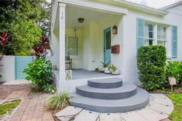 Picture of 1411 E Powhatan Avenue, Tampa, FL 33604