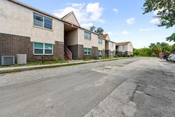 Picture of 9009 Westchester Circle Unit B-18, Tampa, FL 33604