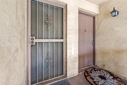 Picture of 9009 Westchester Circle Unit B-18, Tampa, FL 33604