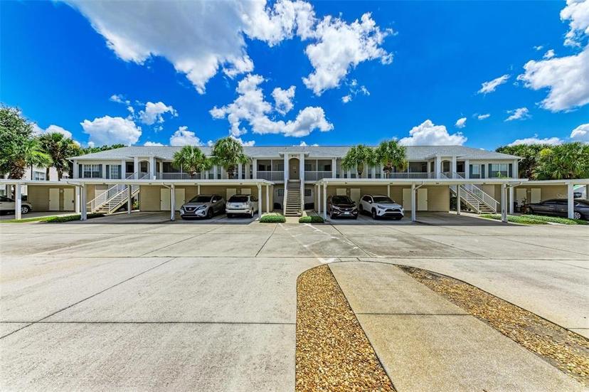 Picture of 872 Saranac Lake Drive Unit 202, Venice FL 34292