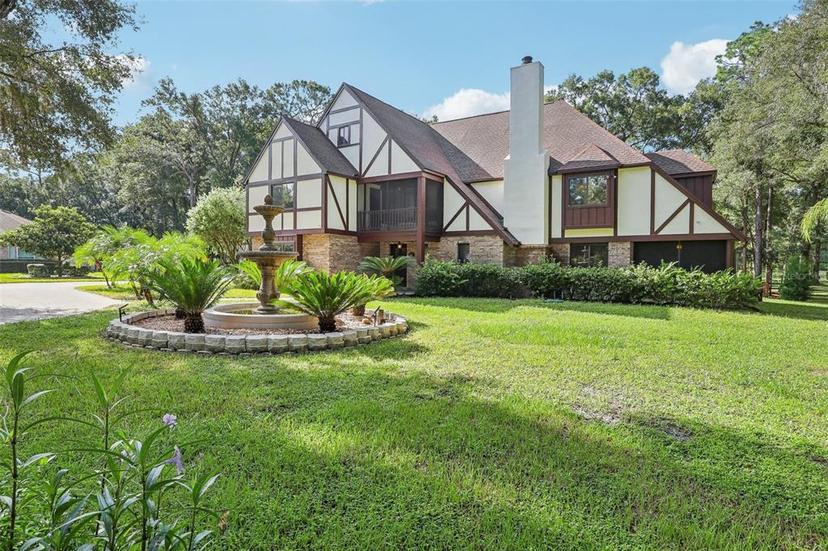 Picture of 1582 Covered Bridge Drive, Deland FL 32724