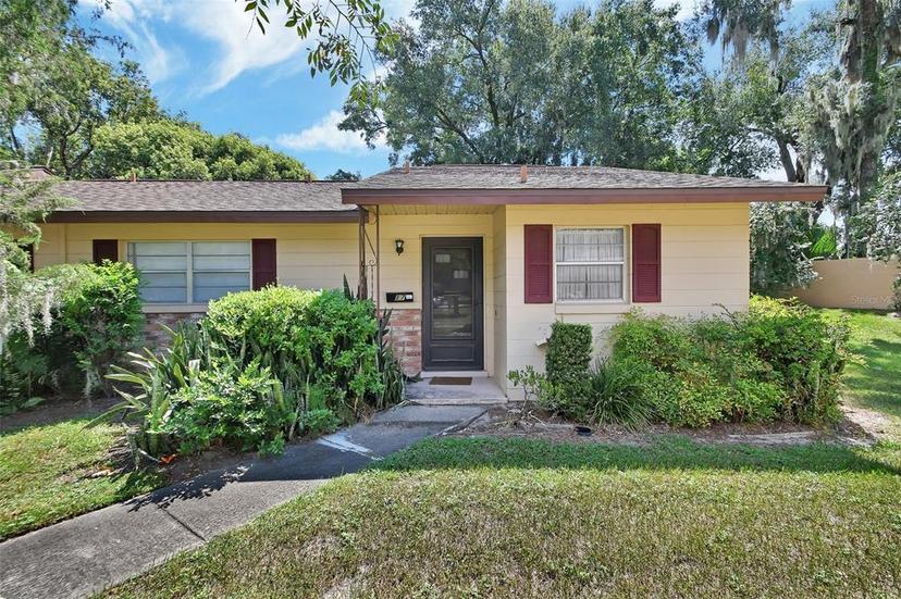 Picture of 17 Villa Villar Court Unit 17, Deland FL 32724