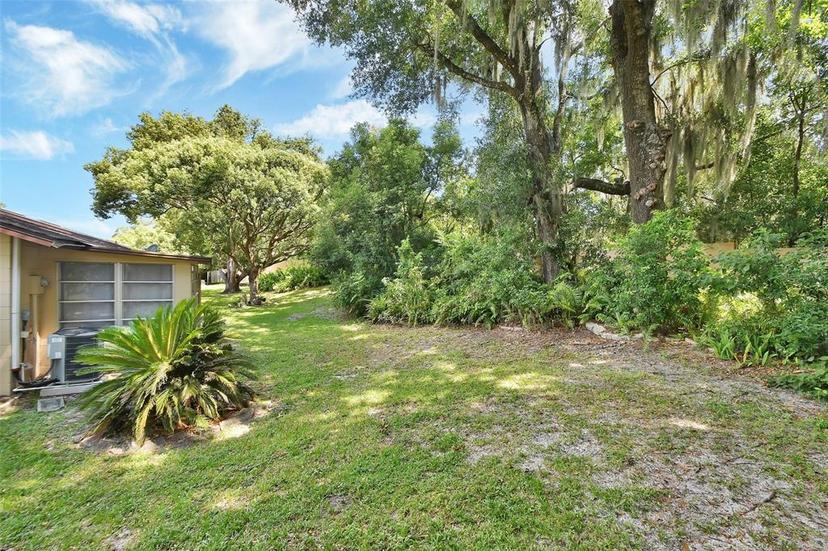 Picture of 17 Villa Villar Court Unit 17, Deland FL 32724