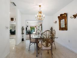 Picture of 302 Mendez Drive, Sarasota, FL 34243