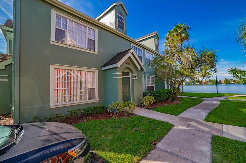 Picture of 9028 Lake Chase Island Way, Tampa FL 33626
