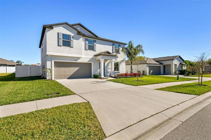 Picture of 3172 Lytton Hall Drive, Zephyrhills FL 33540