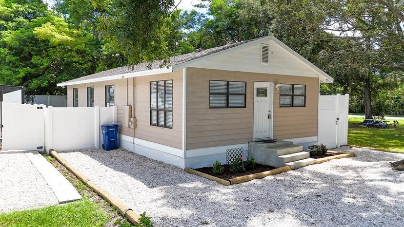 Picture of 2706 6Th Avenue E, Palmetto FL 34221