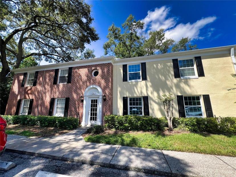 Picture of 13824 Orange Sunset Drive Unit 202, Tampa FL 33618