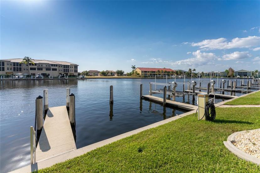 Picture of 3311 Wood Thrush Drive Unit 113, Punta Gorda FL 33950