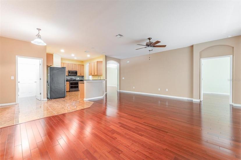 Picture of 10741 Rockledge View Drive, Riverview FL 33579
