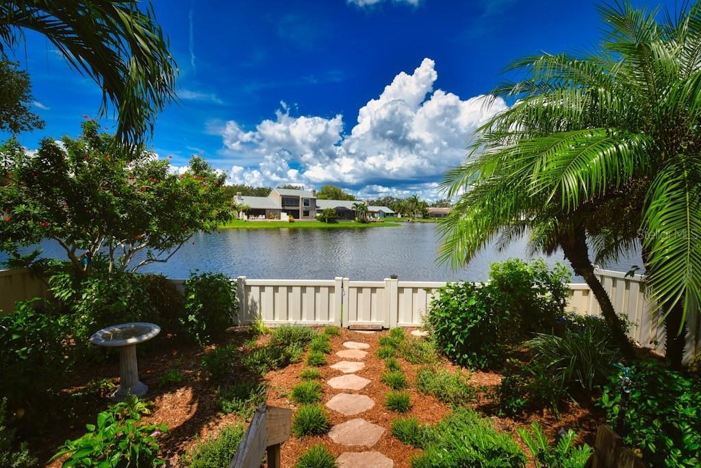 Picture of 903 San Carlos Avenue Ne, St Petersburg, FL 33702