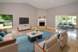 Picture of 903 San Carlos Avenue Ne, St Petersburg, FL 33702